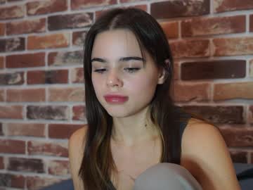 girl Straight And Lesbian Sex Cam with lindaclars