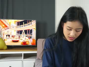 girl Straight And Lesbian Sex Cam with peacebenskin