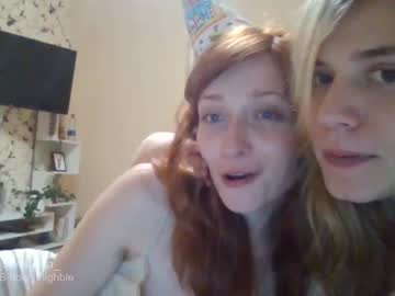 couple Straight And Lesbian Sex Cam with holy_thighble