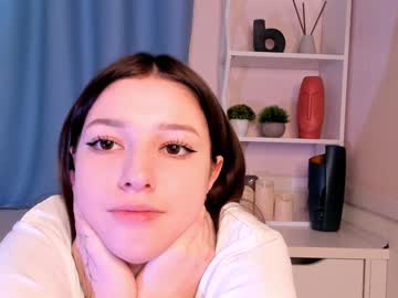 girl Straight And Lesbian Sex Cam with abigailkeira