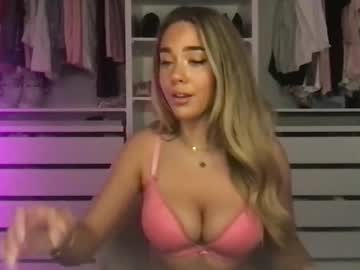 girl Straight And Lesbian Sex Cam with greyskyex