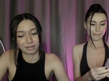 couple Straight And Lesbian Sex Cam with nikki_hit