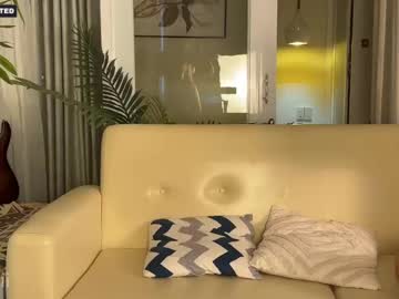 couple Straight And Lesbian Sex Cam with marygi