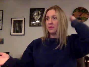 girl Straight And Lesbian Sex Cam with souljaboytellem22