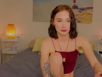 couple Straight And Lesbian Sex Cam with lilpupsonish