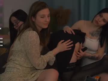 couple Straight And Lesbian Sex Cam with randigrandy
