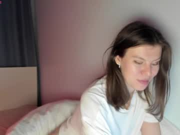 girl Straight And Lesbian Sex Cam with roter_rita