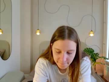 girl Straight And Lesbian Sex Cam with alice_noel