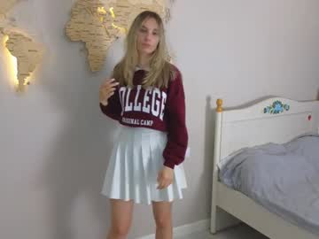 girl Straight And Lesbian Sex Cam with maureencantrell