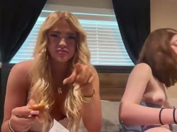 girl Straight And Lesbian Sex Cam with lizzymariee