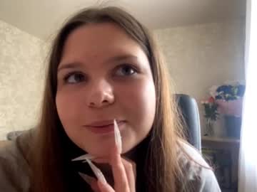 girl Straight And Lesbian Sex Cam with kitty_shy89