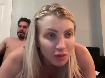 couple Straight And Lesbian Sex Cam with foxy_swiss_doll