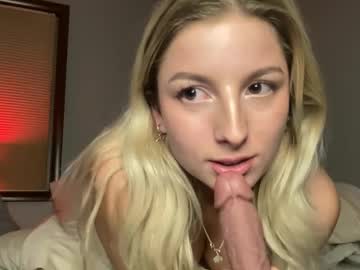 girl Straight And Lesbian Sex Cam with official_ellieanne