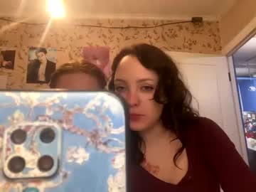 couple Straight And Lesbian Sex Cam with greedbiiitchs