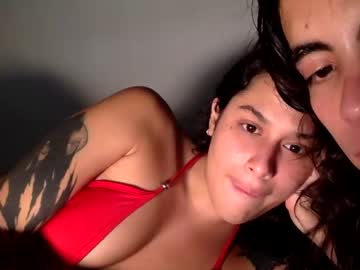 couple Straight And Lesbian Sex Cam with desirablelove