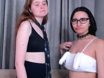 couple Straight And Lesbian Sex Cam with earleneclarkston