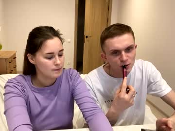 couple Straight And Lesbian Sex Cam with sescouple