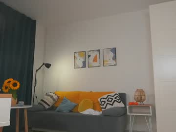 girl Straight And Lesbian Sex Cam with ksyushy